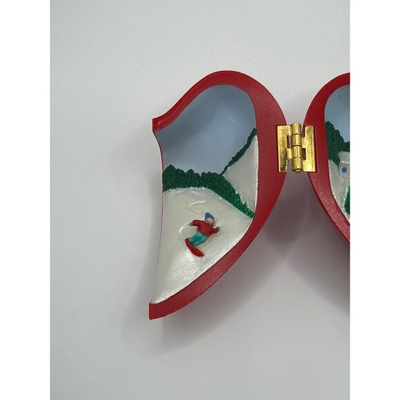 Hallmark Heart of Christmas Hinged Keepsake Ornament Winter Scene 1993 - Picture 9 of 13